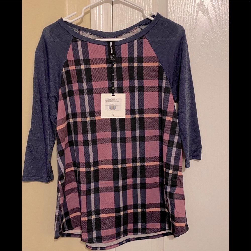 LAST! Size XS - Raglan Everyday Tee